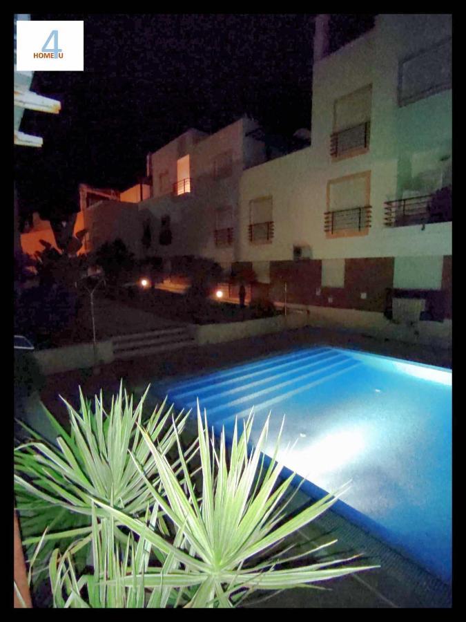 Home4U - Fantastic 2 Bedroom Apartment, With Pool 卡巴纳斯·德·塔维拉 外观 照片