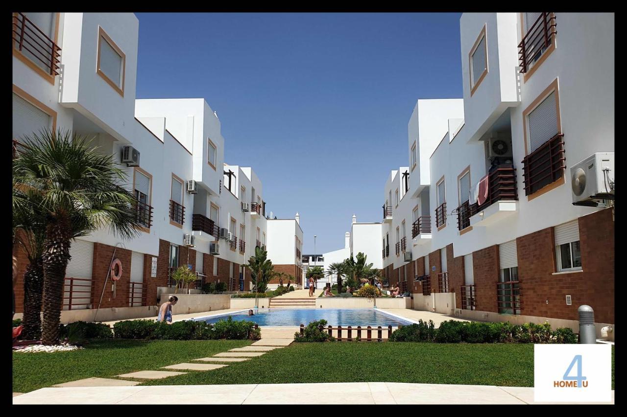 Home4U - Fantastic 2 Bedroom Apartment, With Pool 卡巴纳斯·德·塔维拉 外观 照片