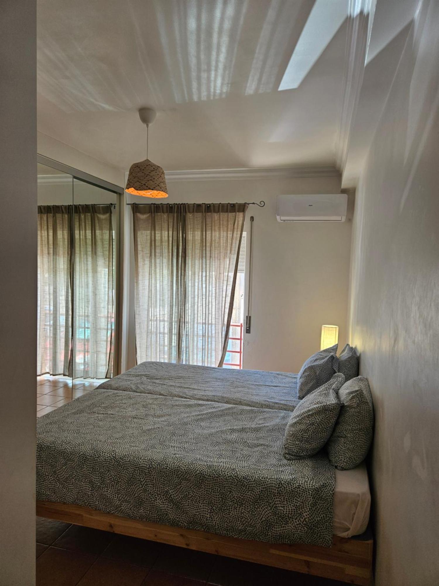 Home4U - Fantastic 2 Bedroom Apartment, With Pool 卡巴纳斯·德·塔维拉 外观 照片